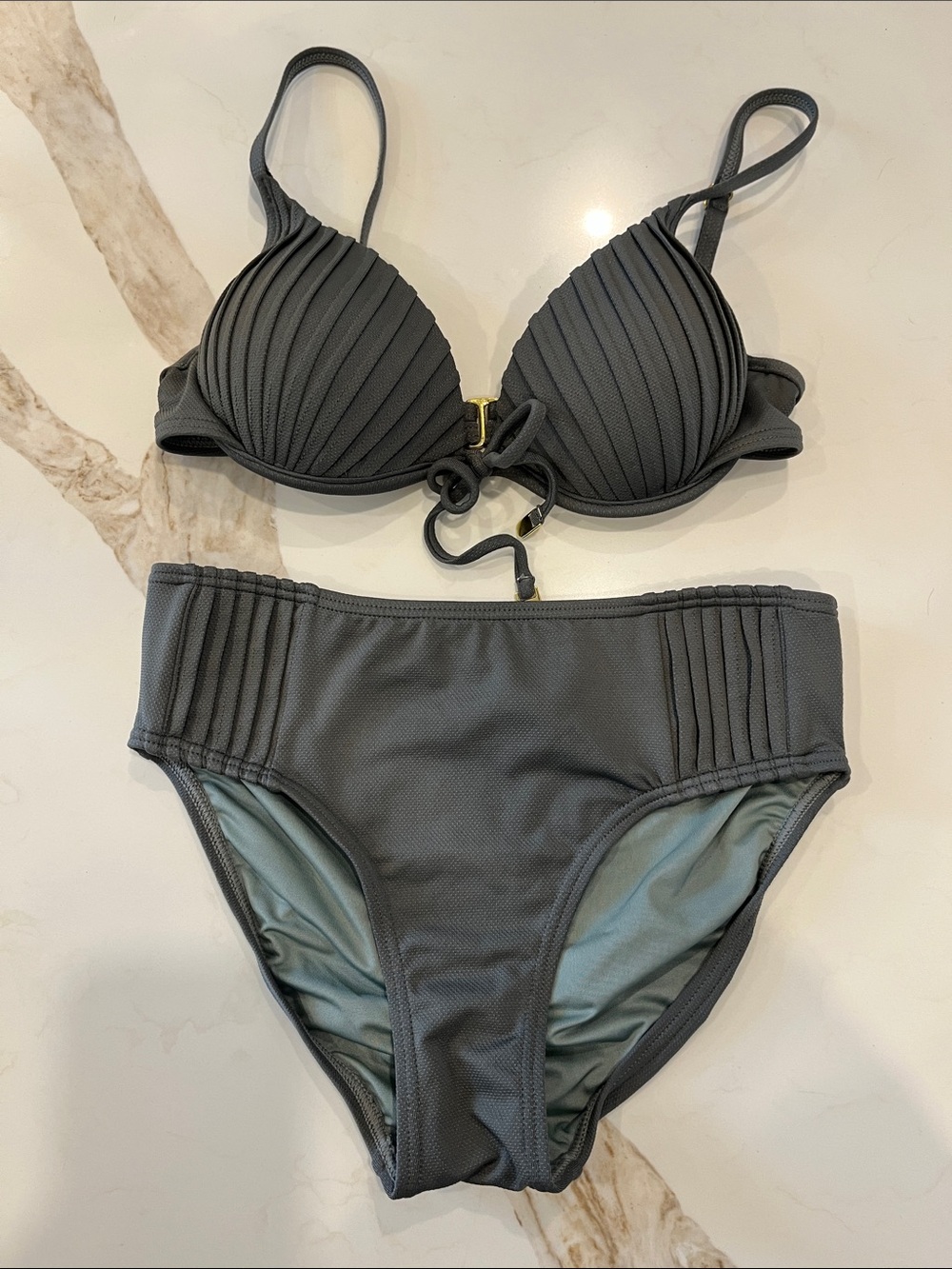Azura Australia Pintuck Women’s Green Pleat Detail Bikini - New without tags